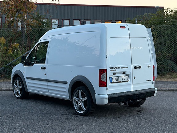 Ford Transit Connect 13 of 16