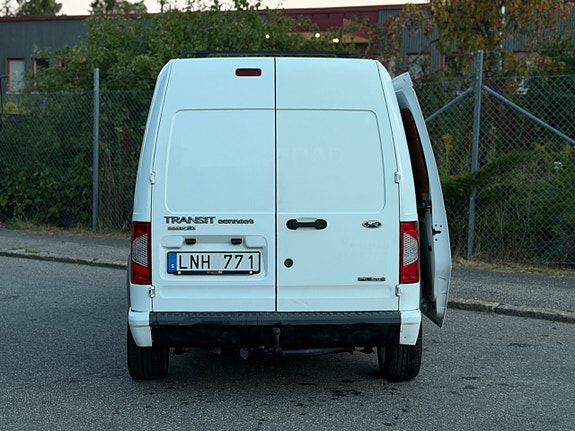 Ford Transit Connect 12 of 16