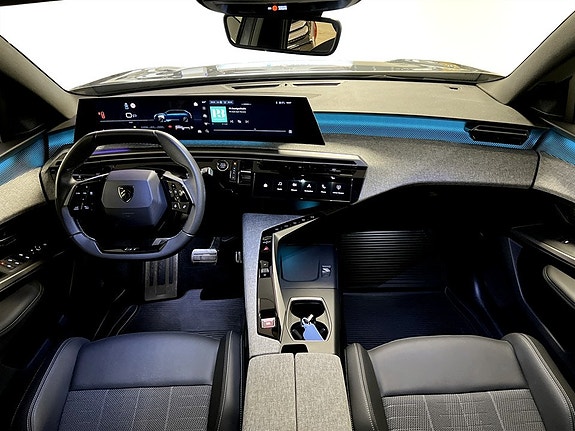 Peugeot 5008 7 of 16