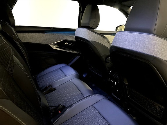 Peugeot 5008 13 of 16