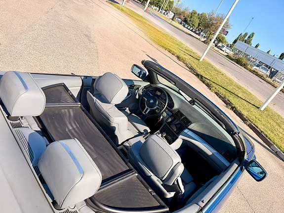 BMW 323Ci 5 of 6