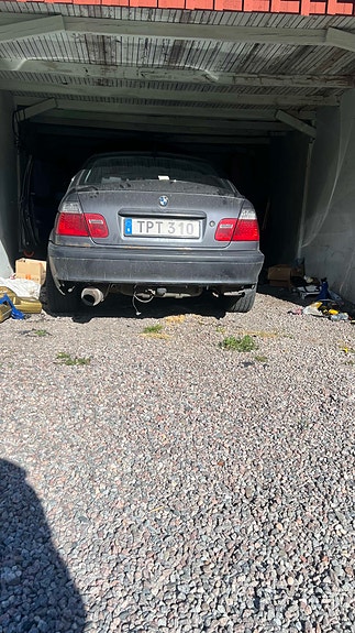BMW 325i 5 of 14
