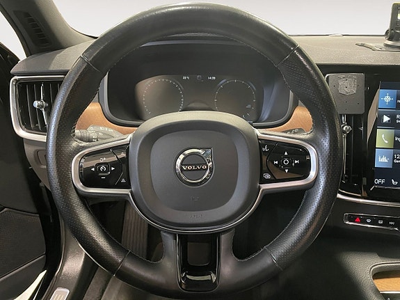 Volvo V90 14 of 26