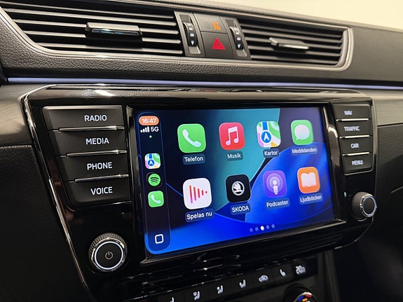 Skoda Superb 11 of 16
