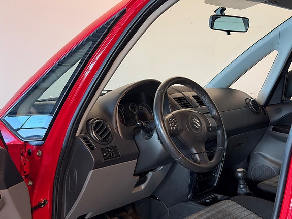 Suzuki SX4 7 of 20