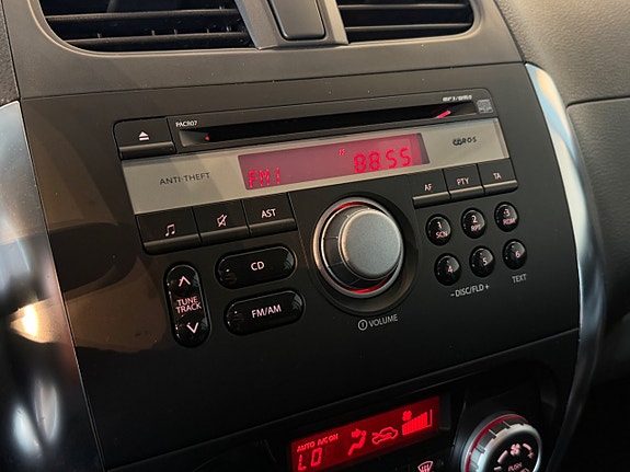 Suzuki SX4 14 of 20