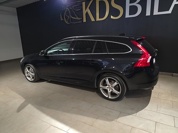 Volvo V60 3 of 12