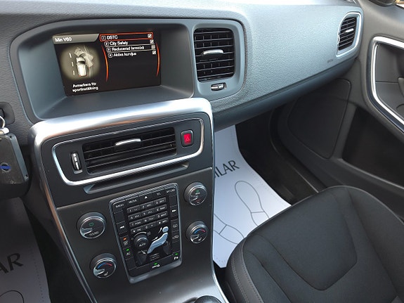 Volvo V60 11 of 12