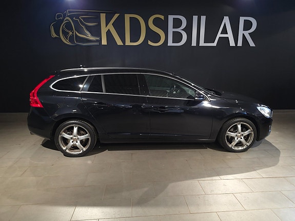 Volvo V60 4 of 12
