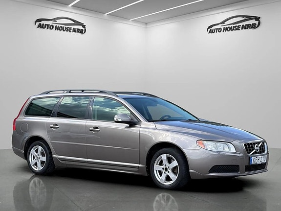 Volvo V70 4 of 28
