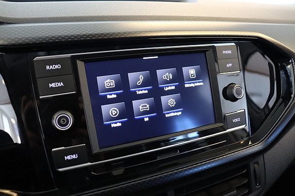 Volkswagen T-Cross 12 of 13
