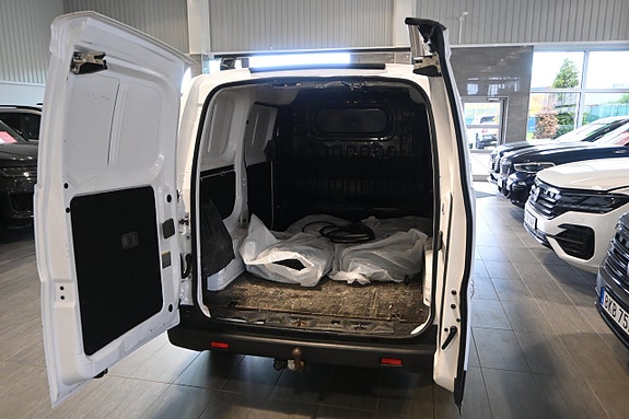 Nissan e-NV200 14 of 22
