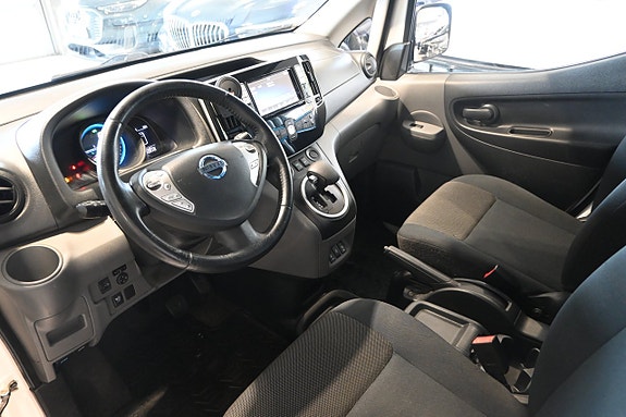 Nissan e-NV200 8 of 22