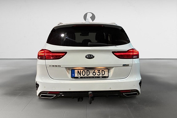 Kia Ceed 6 of 17