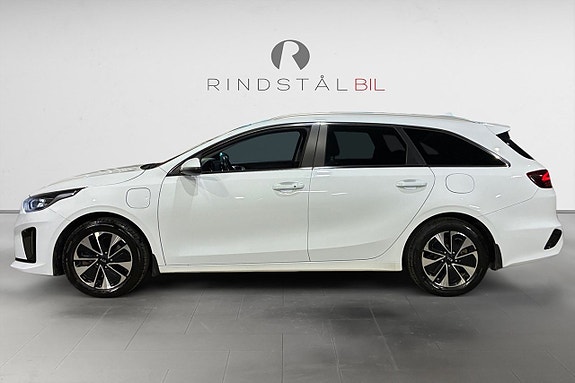 Kia Ceed 4 of 17