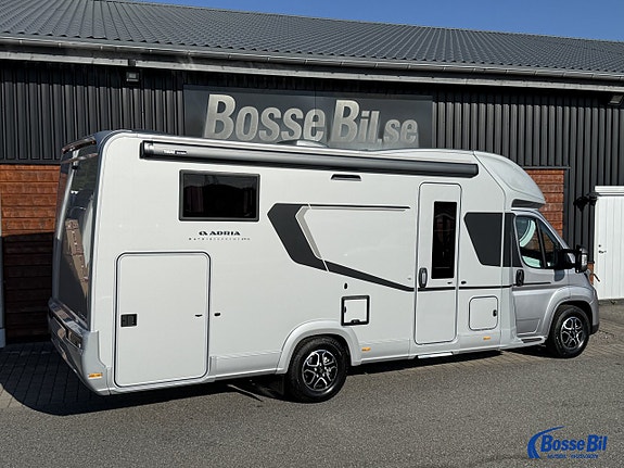 Adria MATRIX SUPREME 670 SL *Dieselvärmare * ALDE * komp.kylskåp * 3 of 21