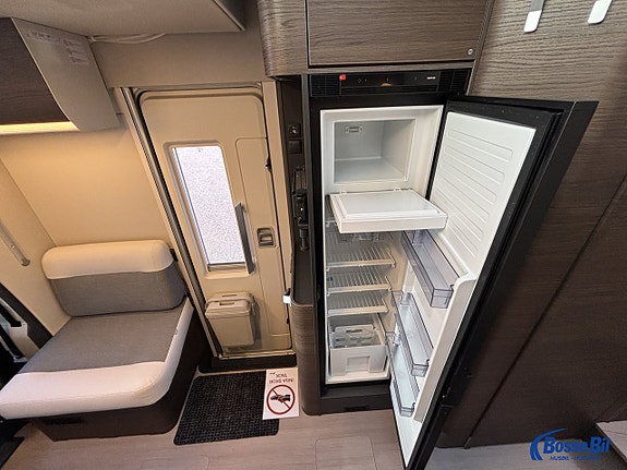 Adria MATRIX SUPREME 670 SL *Dieselvärmare * ALDE * komp.kylskåp * 14 of 21