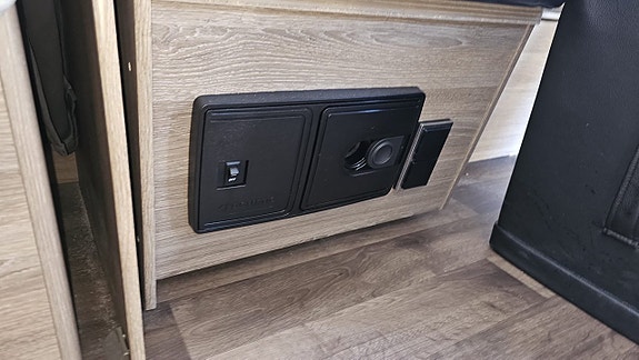 Kabe IMPERIAL 630 TDL FK KS Långbädd / Tält 5 of 23