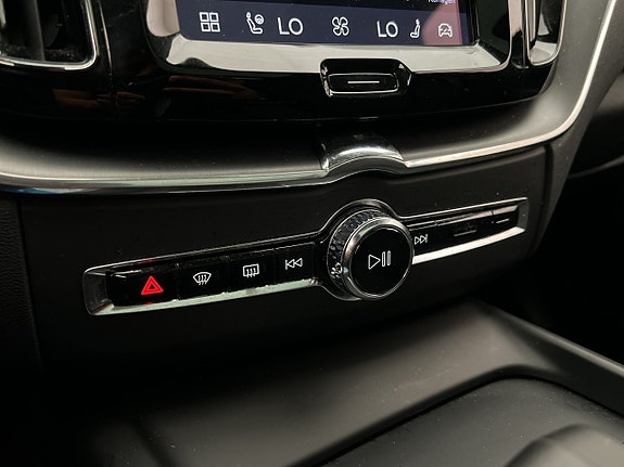 Volvo XC60 20 of 30