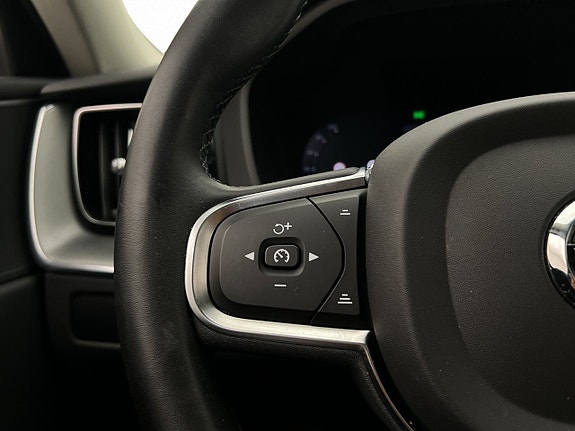 Volvo XC60 21 of 30