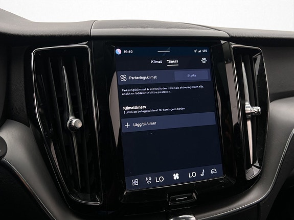 Volvo XC60 24 of 30