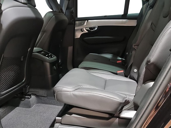 Volvo XC90 6 of 18