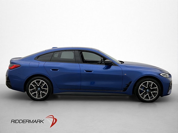 BMW i4 10 of 30