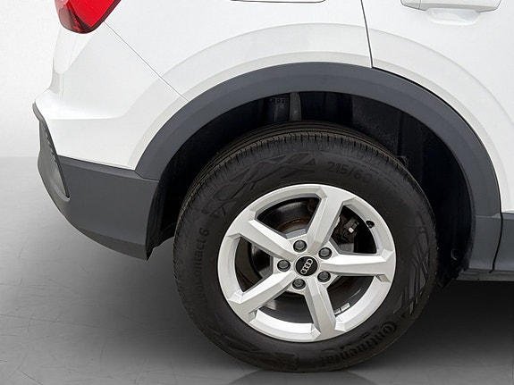 Audi Q2 28 of 29
