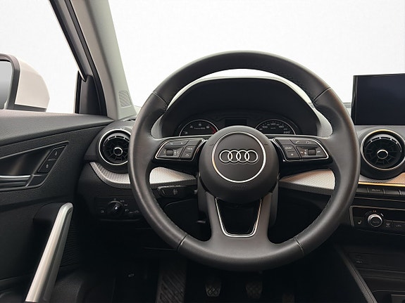 Audi Q2 13 of 29