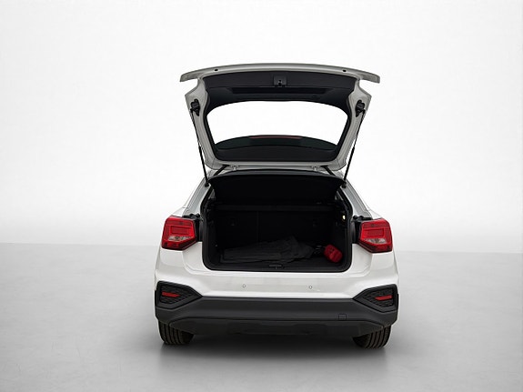 Audi Q2 25 of 29