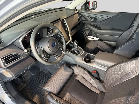 Subaru Outback 5 of 9