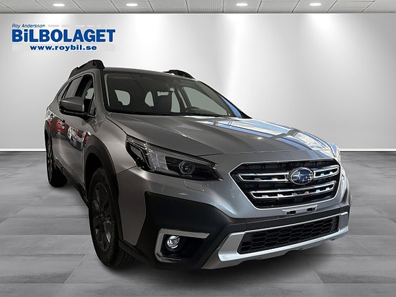 Subaru Outback 3 of 9