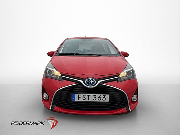 Toyota Yaris 2 of 28
