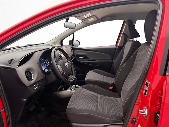 Toyota Yaris 11 of 28