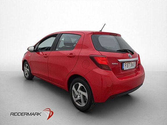 Toyota Yaris 5 of 28