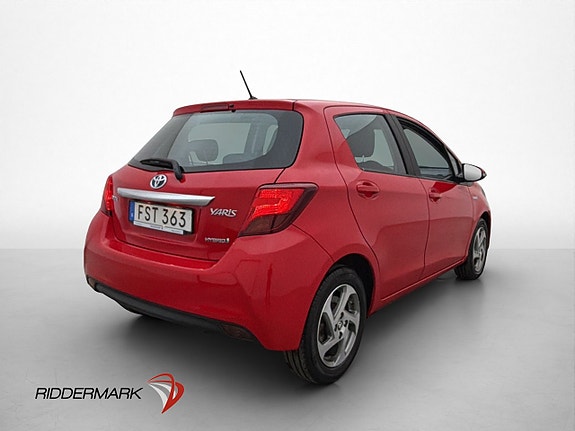 Toyota Yaris 8 of 28