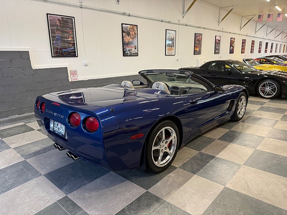 Chevrolet Corvette 8 of 30