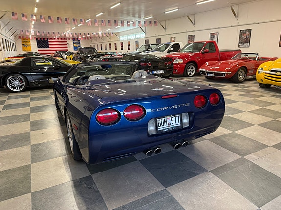 Chevrolet Corvette 6 of 30