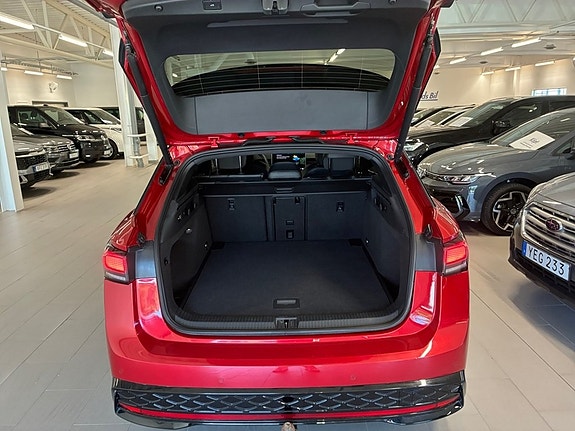 Volkswagen ID.7 8 of 9