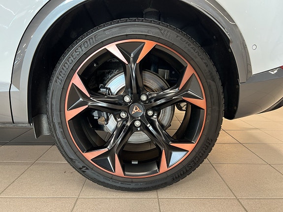 Cupra Formentor e-HYBRID 27 of 28