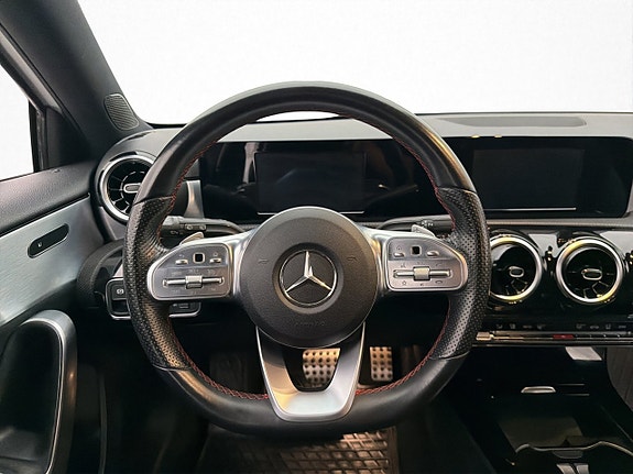 Mercedes-Benz A200 13 of 30