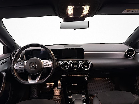 Mercedes-Benz A200 12 of 30