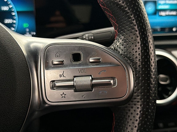 Mercedes-Benz A200 18 of 30