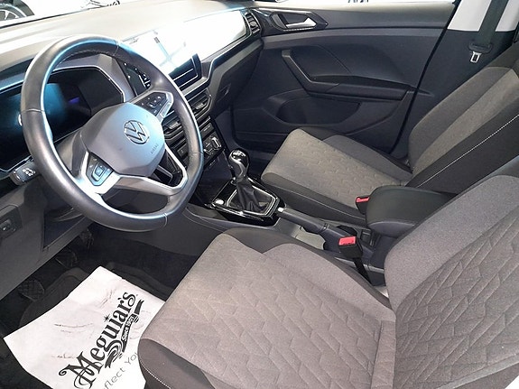 Volkswagen T-Cross 7 of 8