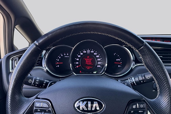 Kia Ceed 10 of 18