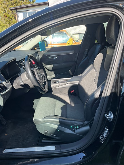 Volvo V90 3 of 7