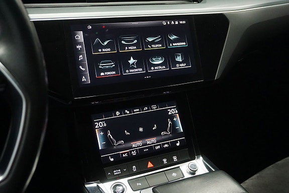 Audi e-tron 17 of 30