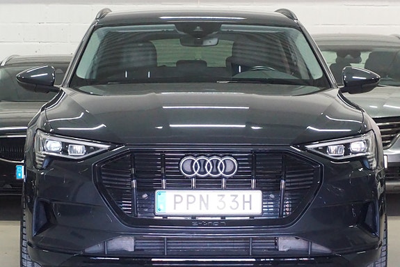 Audi e-tron 5 of 30