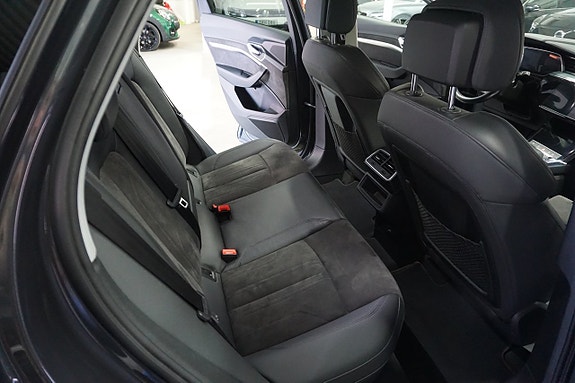Audi e-tron 24 of 30