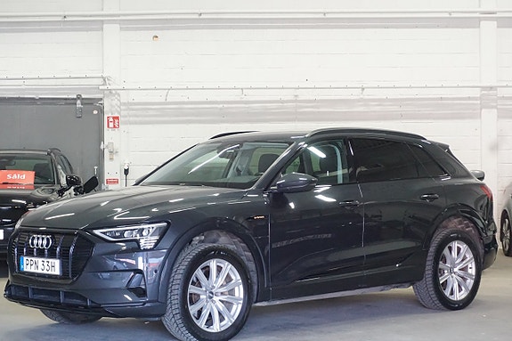 Audi e-tron 2 of 30